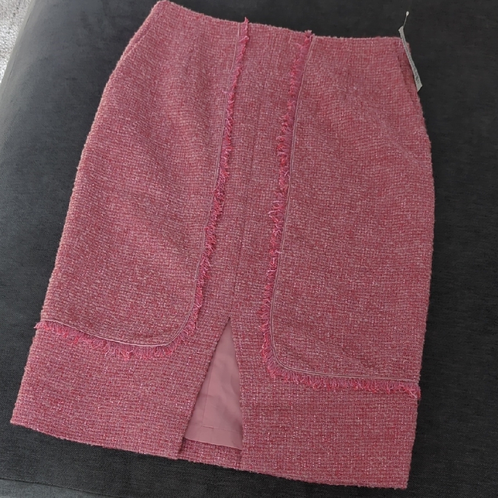 Carlisle Textured Pink Pencil Skirt
